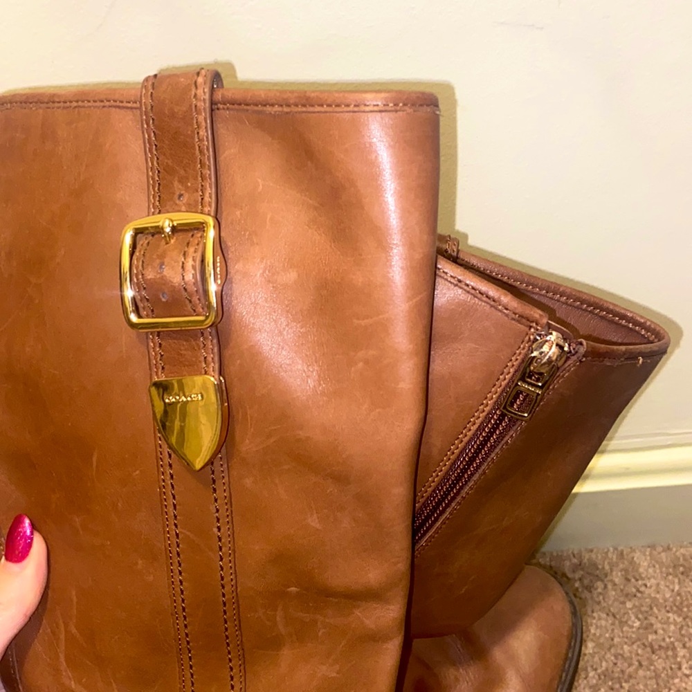 Coach,brown leathered boots with touches of gold!